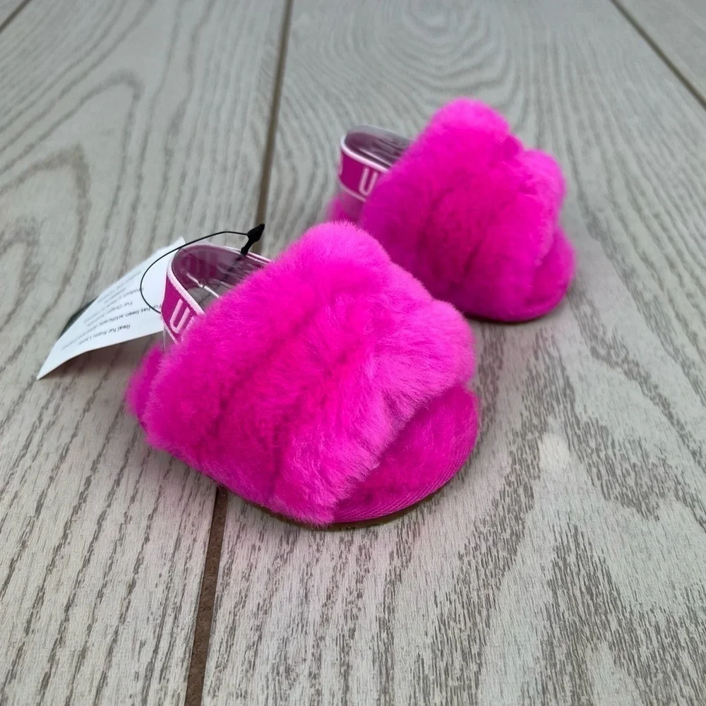 UGG Infant Fluff Yeah Furry Fuzzy Sandals 0/1 XS 0-6 months Pink $55 Baby Sized